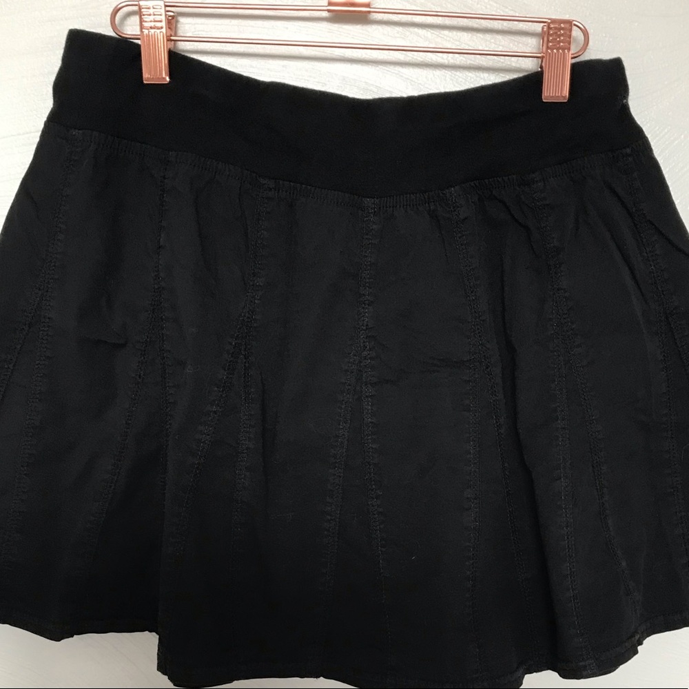 XCVI Black Mini Skirt, Large - Picture 2 of 6